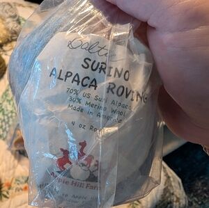 Surino Alpaca Roving And Drop Spindle With Merino Roving